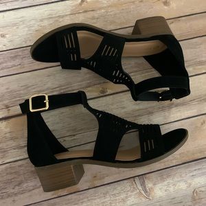 Black Top Moda Sandals.  Sz 7 1/2